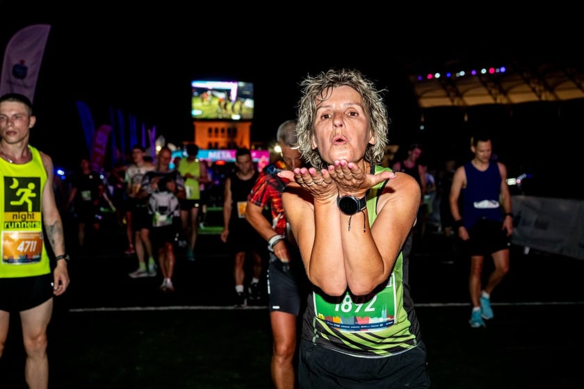 Uczestnicy 11. PKO Nocnego Wrocław Półmaratonu