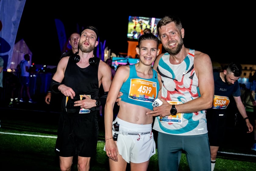 Uczestnicy 11. PKO Nocnego Wrocław Półmaratonu