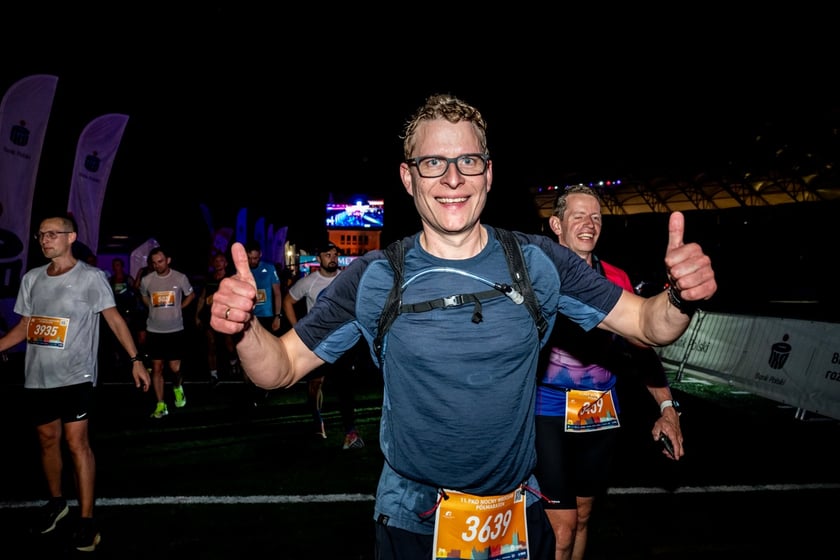 Uczestnicy 11. PKO Nocnego Wrocław Półmaratonu