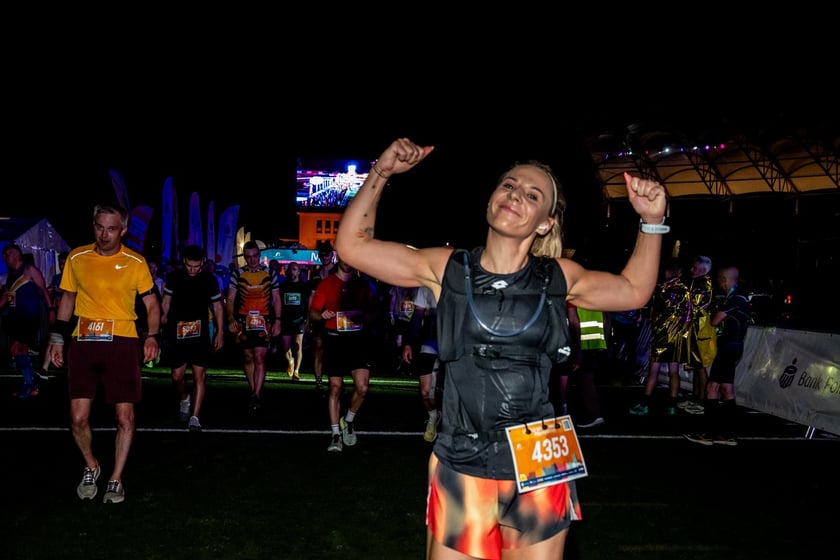 Uczestnicy 11. PKO Nocnego Wrocław Półmaratonu