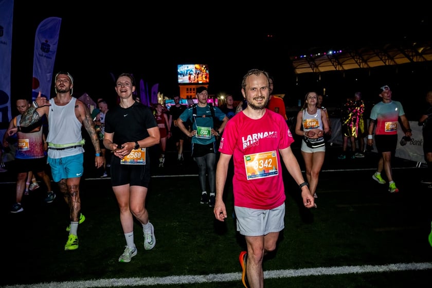 Uczestnicy 11. PKO Nocnego Wrocław Półmaratonu