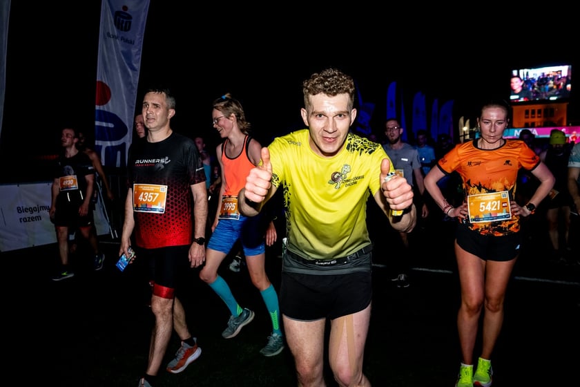 Uczestnicy 11. PKO Nocnego Wrocław Półmaratonu