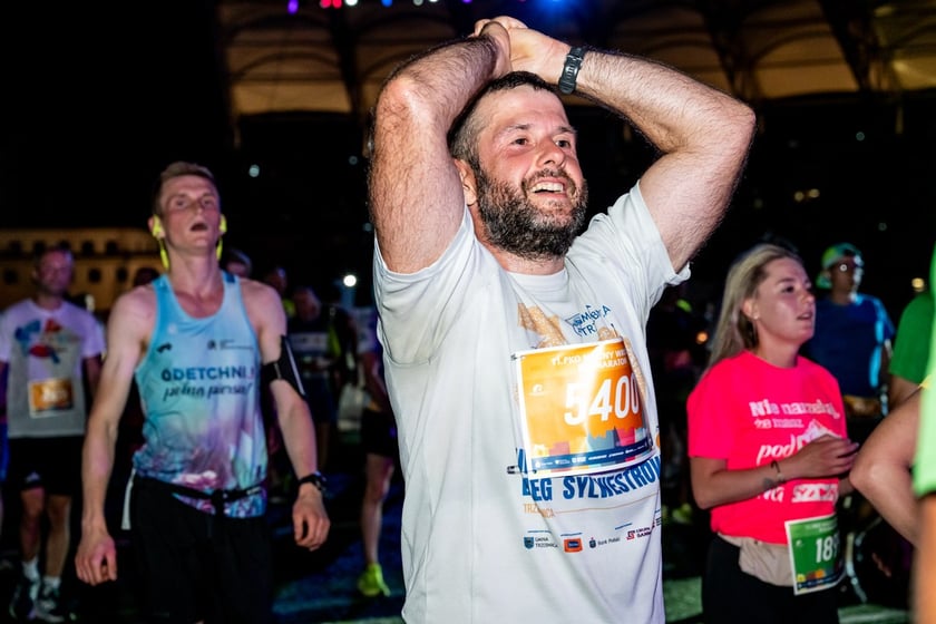Uczestnicy 11. PKO Nocnego Wrocław Półmaratonu