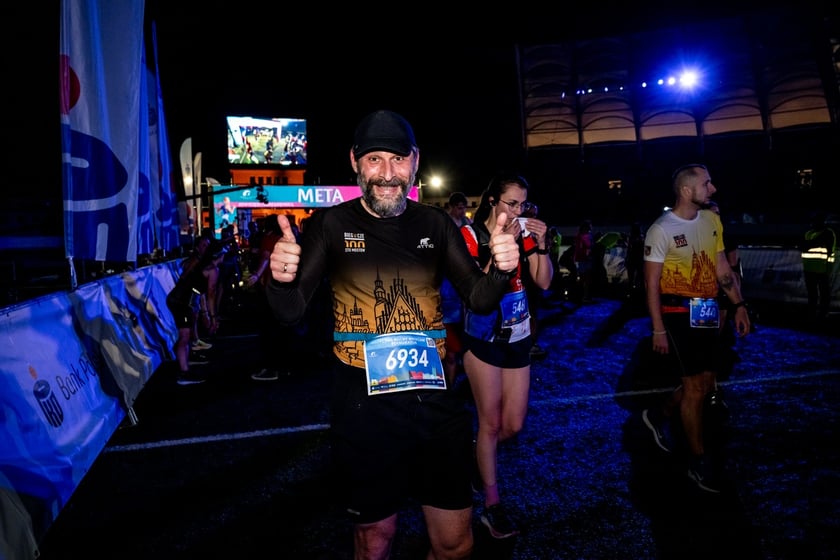 Uczestnicy 11. PKO Nocnego Wrocław Półmaratonu