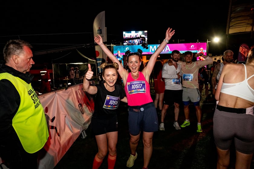 Uczestnicy 11. PKO Nocnego Wrocław Półmaratonu