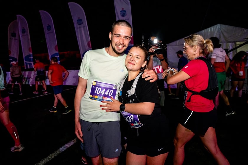 Uczestnicy 11. PKO Nocnego Wrocław Półmaratonu