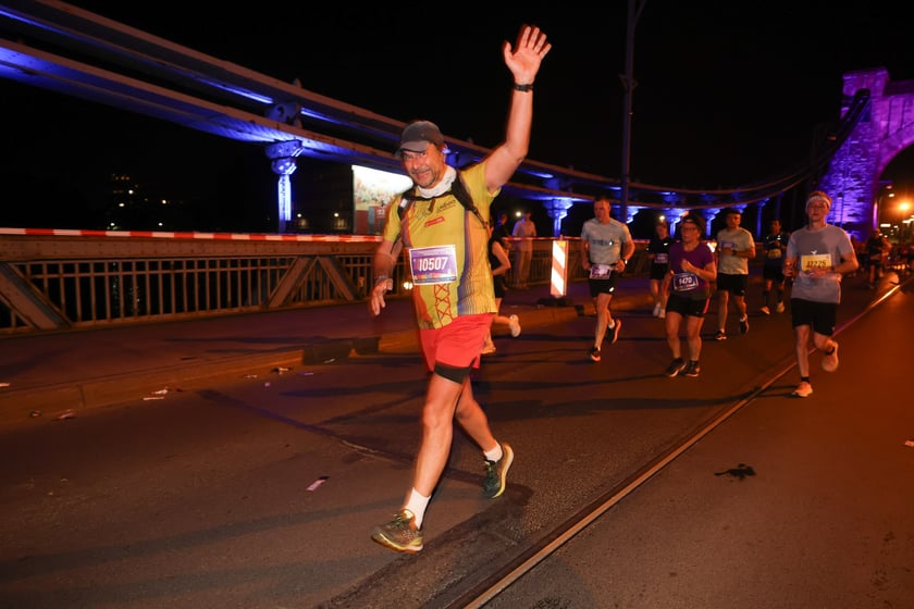 11. PKO Nocny Wrocław Półmaraton - zdjęcia biegaczy