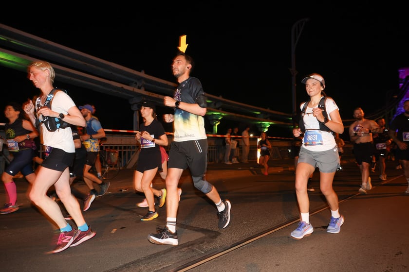 11. PKO Nocny Wrocław Półmaraton - zdjęcia biegaczy