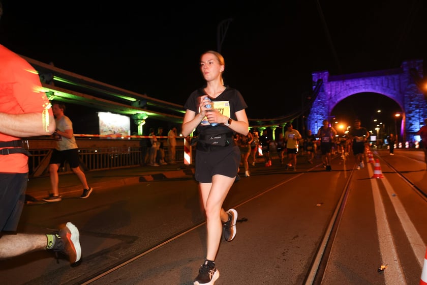 11. PKO Nocny Wrocław Półmaraton - zdjęcia biegaczy