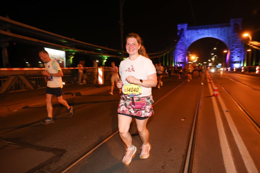 11. PKO Nocny Wrocław Półmaraton - zdjęcia biegaczy