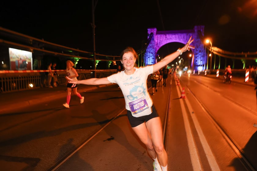 11. PKO Nocny Wrocław Półmaraton - zdjęcia biegaczy