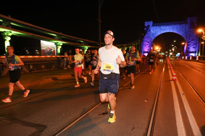 11. PKO Nocny Wrocław Półmaraton - zdjęcia biegaczy