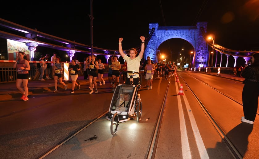 11. PKO Nocny Wrocław Półmaraton - zdjęcia biegaczy