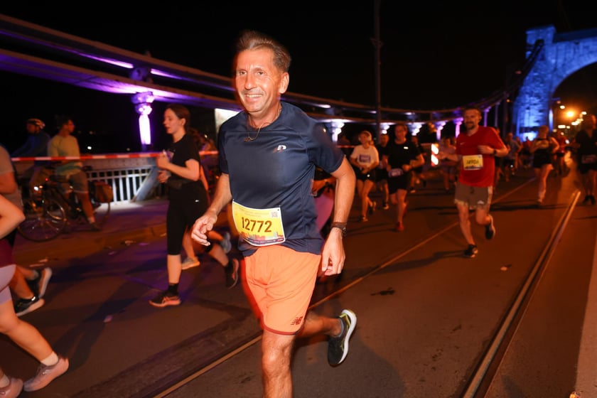 11. PKO Nocny Wrocław Półmaraton - zdjęcia biegaczy