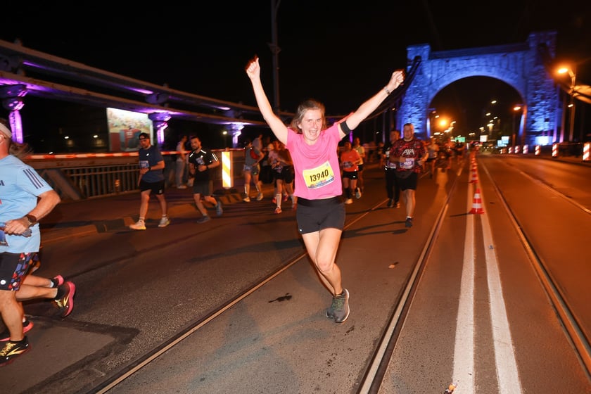 11. PKO Nocny Wrocław Półmaraton - zdjęcia biegaczy