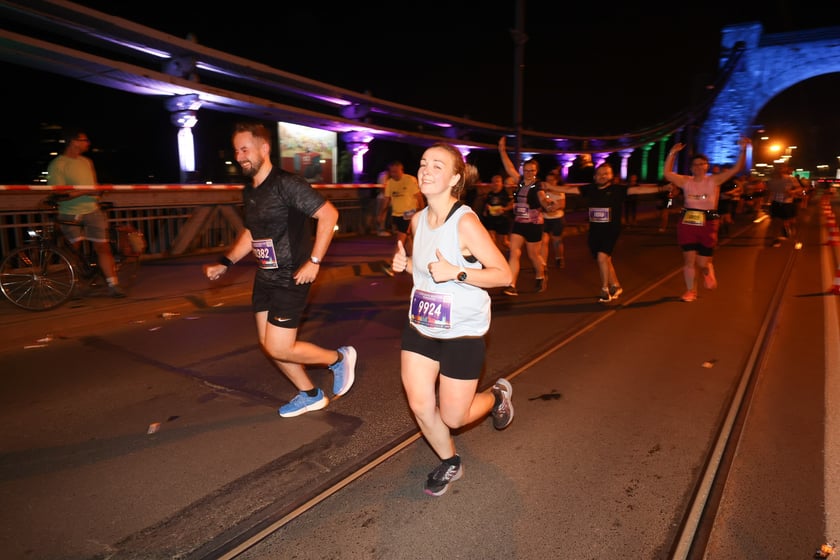 11. PKO Nocny Wrocław Półmaraton - zdjęcia biegaczy