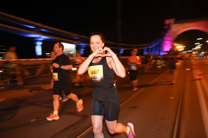 11. PKO Nocny Wrocław Półmaraton - zdjęcia biegaczy