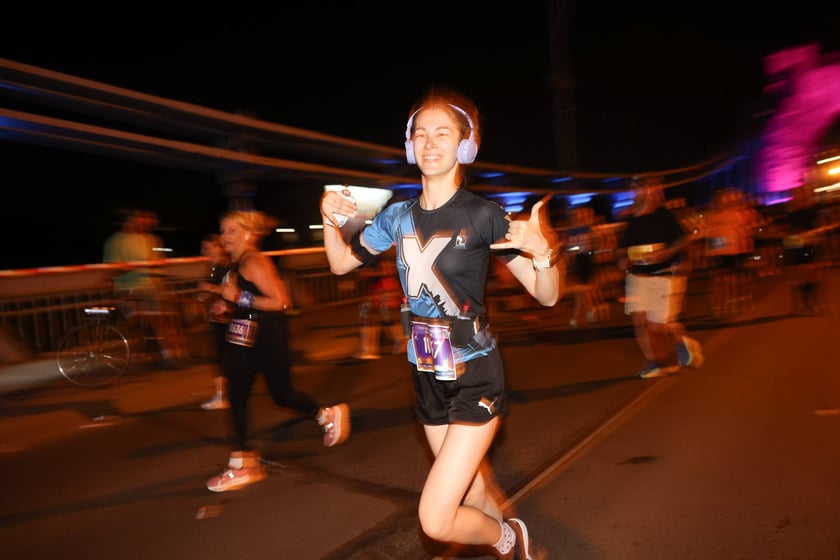 11. PKO Nocny Wrocław Półmaraton - zdjęcia biegaczy