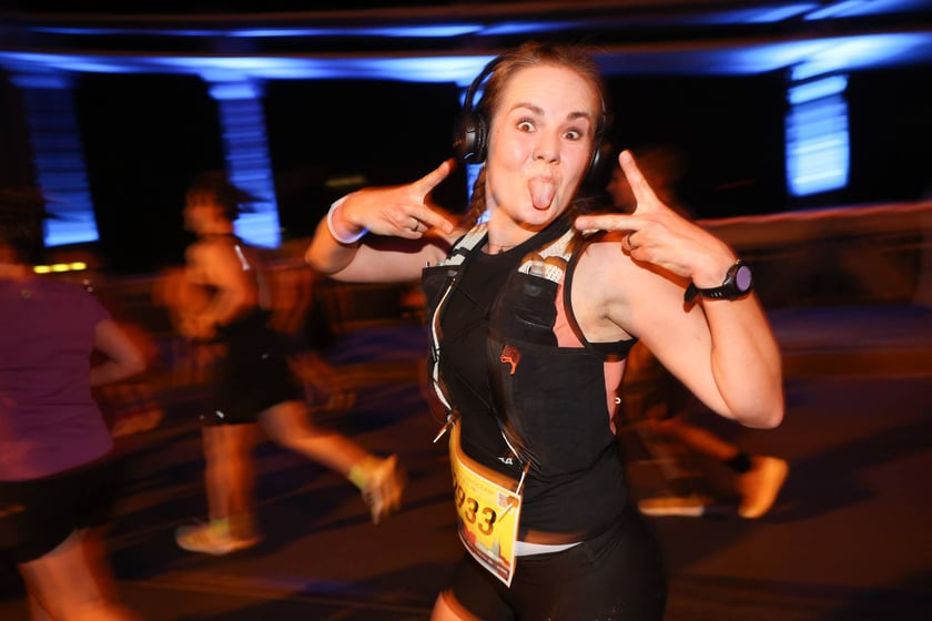 11. PKO Nocny Wrocław Półmaraton - zdjęcia biegaczy