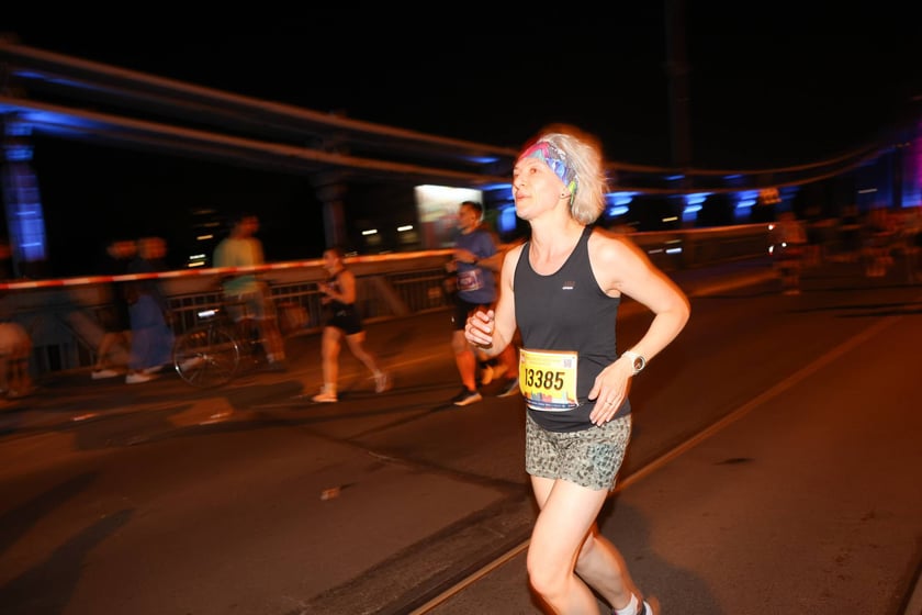 11. PKO Nocny Wrocław Półmaraton - zdjęcia biegaczy