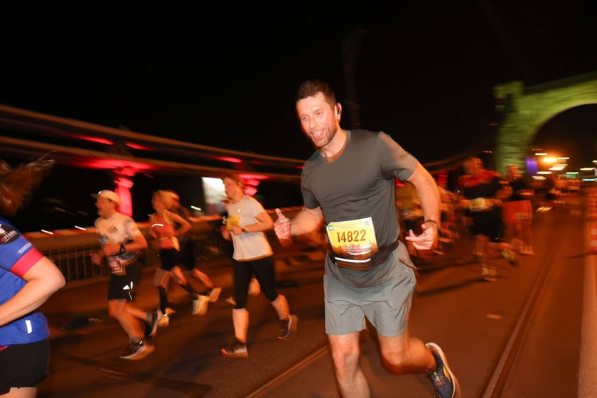 11. PKO Nocny Wrocław Półmaraton - zdjęcia biegaczy