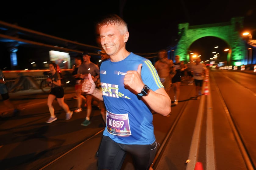 11. PKO Nocny Wrocław Półmaraton - zdjęcia biegaczy