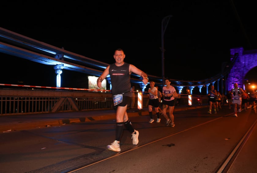 11. PKO Nocny Wrocław Półmaraton - zdjęcia biegaczy