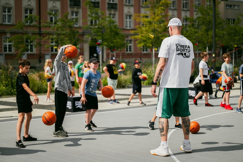 Wrocław Gra w Koszykówkę na placu Nowy Targ, 24 czerwca 2025
