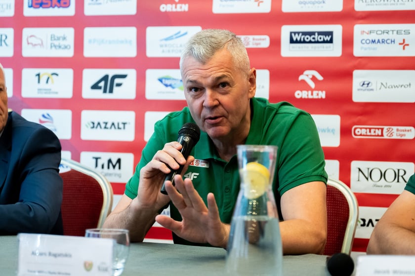 Trener Ainars Bagatskis