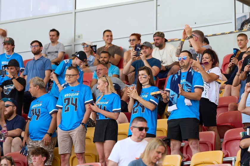 Kibice na meczu Panthers Wrocław z Centurions Cologne