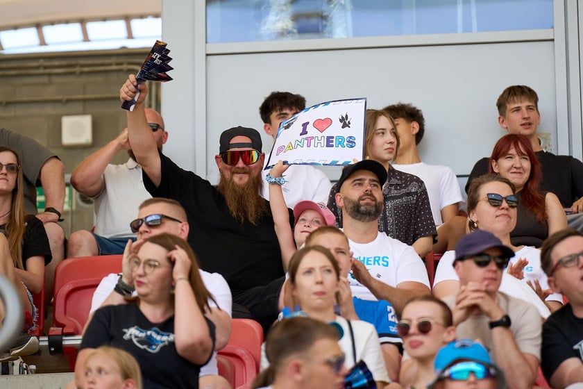 Kibice na meczu Panthers Wrocław z Centurions Cologne