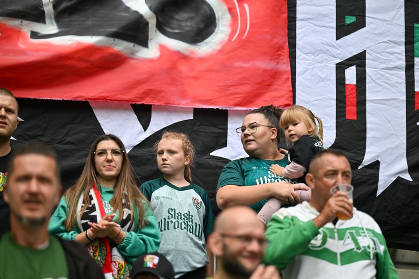 Mecz Śląsk Wrocław - Ruch Chorz&oacute;w 3 sierpnia na Tarczyński Arenie. Zdjęcia kibic&oacute;w