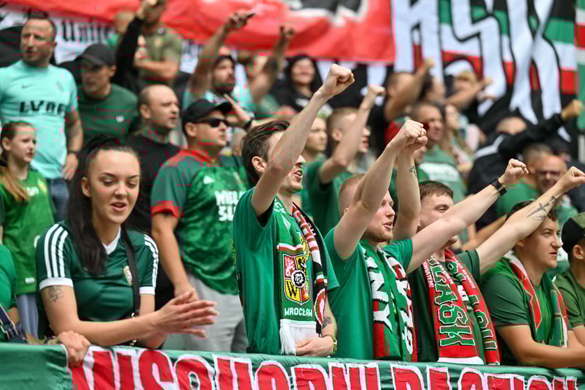 Mecz Śląsk Wrocław - Ruch Chorz&oacute;w 3 sierpnia na Tarczyński Arenie. Zdjęcia kibic&oacute;w