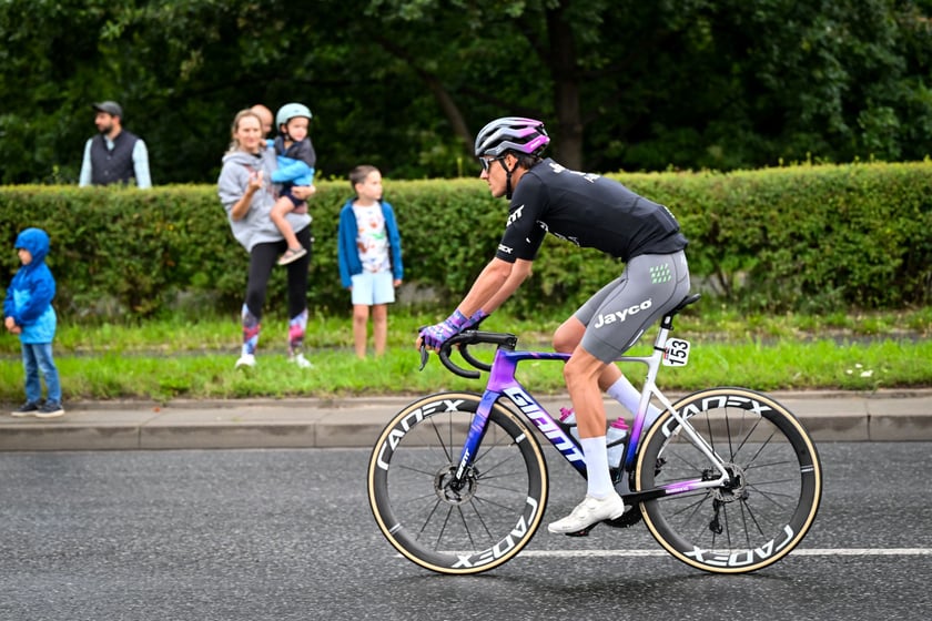 Peleton 82. Tour de Pologne alei Armii Krajowej