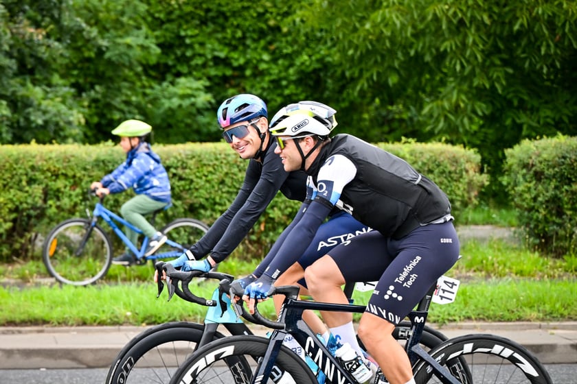 Peleton 82. Tour de Pologne alei Armii Krajowej