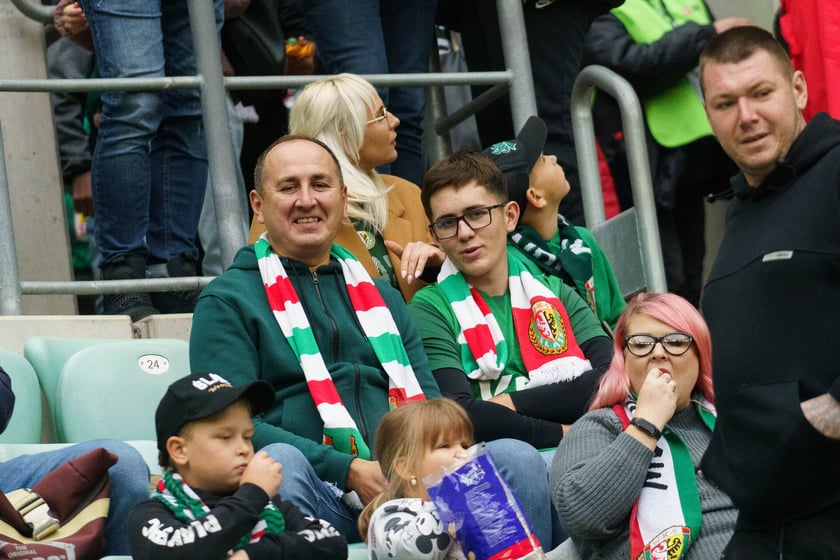 Kibice na Tarczyński Arena na meczu Śląska Wrocław z Miedzią Legnica