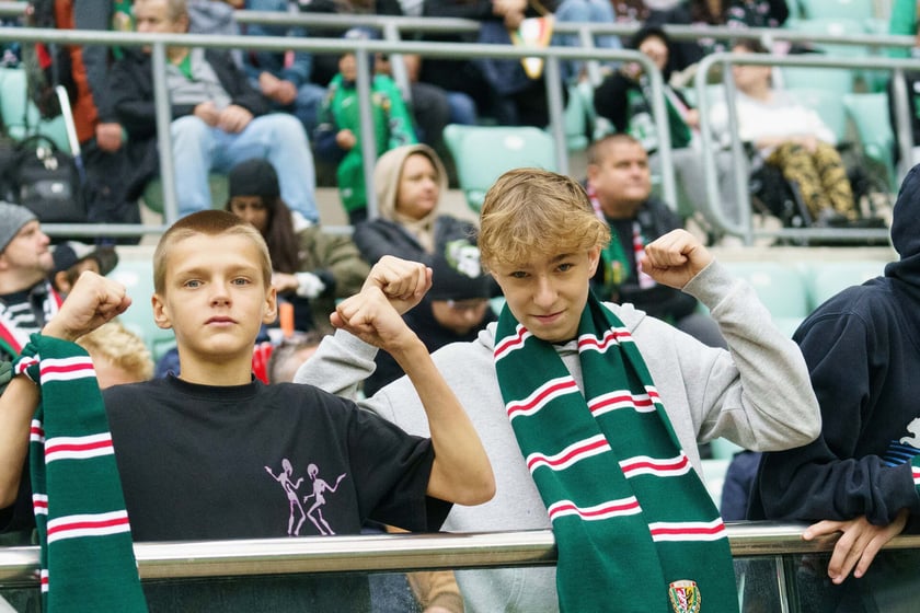 Kibice na Tarczyński Arena na meczu Śląska Wrocław z Miedzią Legnica