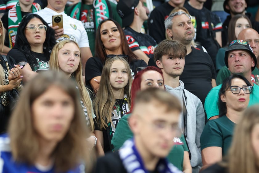 Kibice na Tarczyński Arena na meczu Śląska Wrocław z Miedzią Legnica