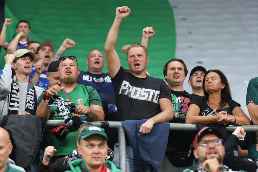 Kibice na Tarczyński Arena na meczu Śląska Wrocław z Miedzią Legnica
