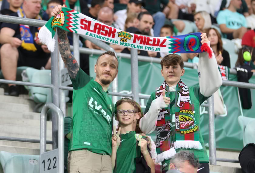 Kibice na Tarczyński Arena na meczu Śląska Wrocław z Miedzią Legnica