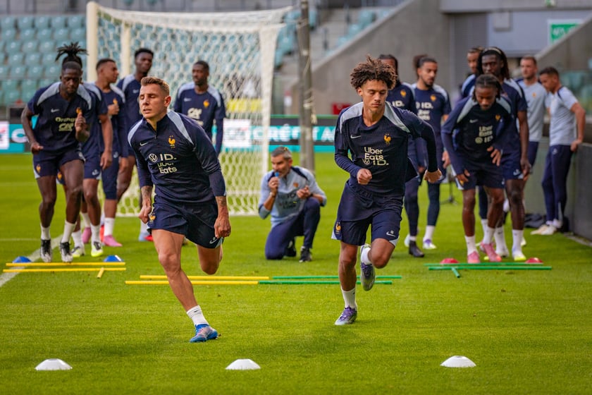 4 września 2025 r. konferencje prasowe i treningi piłkarzy Francji na Tarczyński Arenie we Wrocławiu