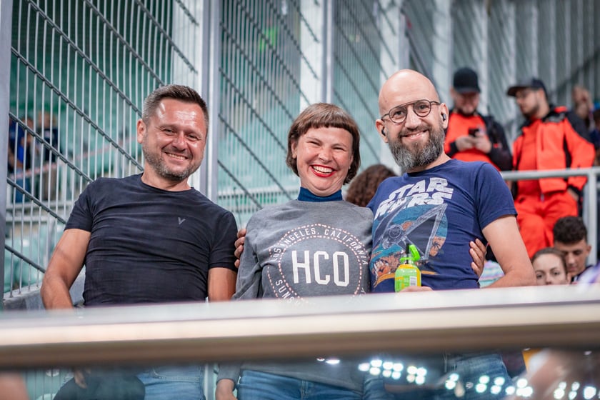 Kibice na meczu Ukraina - Francja na Tarczyński Arenie we Wrocławiu