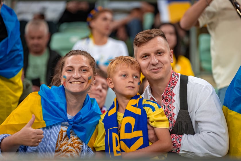 Kibice na meczu Ukraina - Francja na Tarczyński Arenie we Wrocławiu