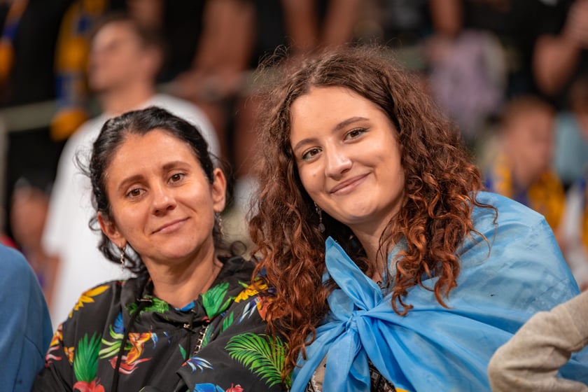 Kibice na meczu Ukraina - Francja na Tarczyński Arenie we Wrocławiu