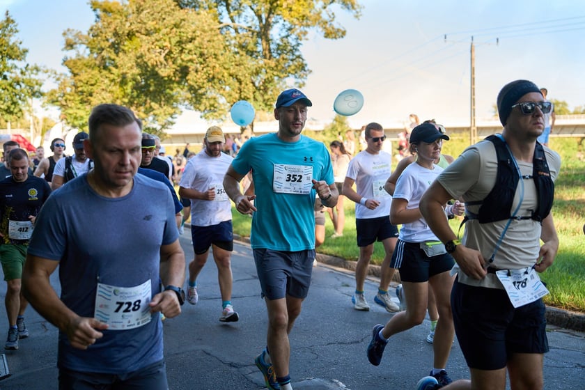 Orthos H2O P&oacute;łmaraton 2025