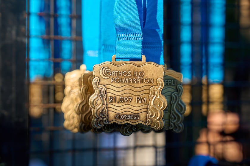 Orthos H2O P&oacute;łmaraton 2025