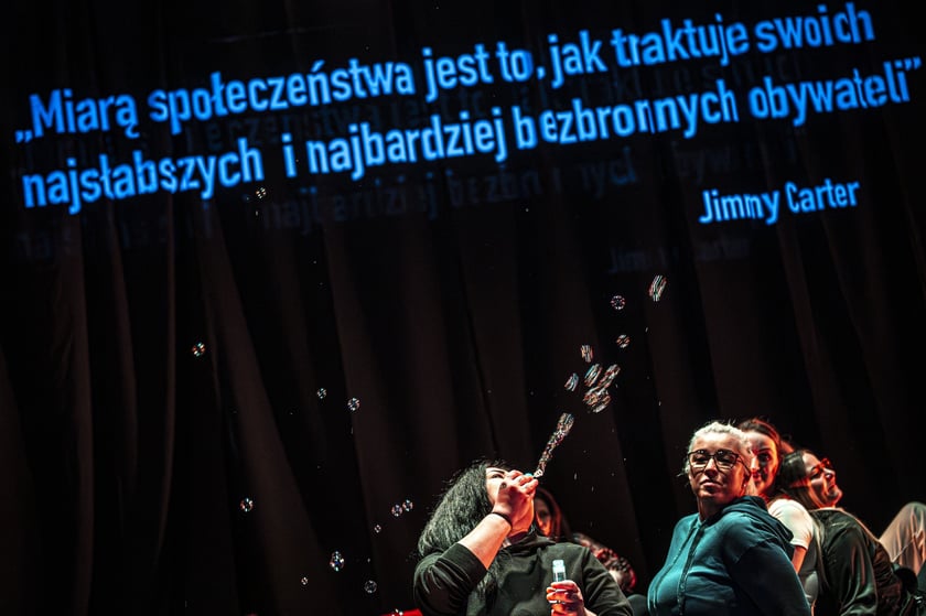 Yellow Ribbon Run 2025 - pierwszy w Polsce bieg spod znaku "ż&oacute;łtej wstążki" odbył się we Wrocławiu 30 września