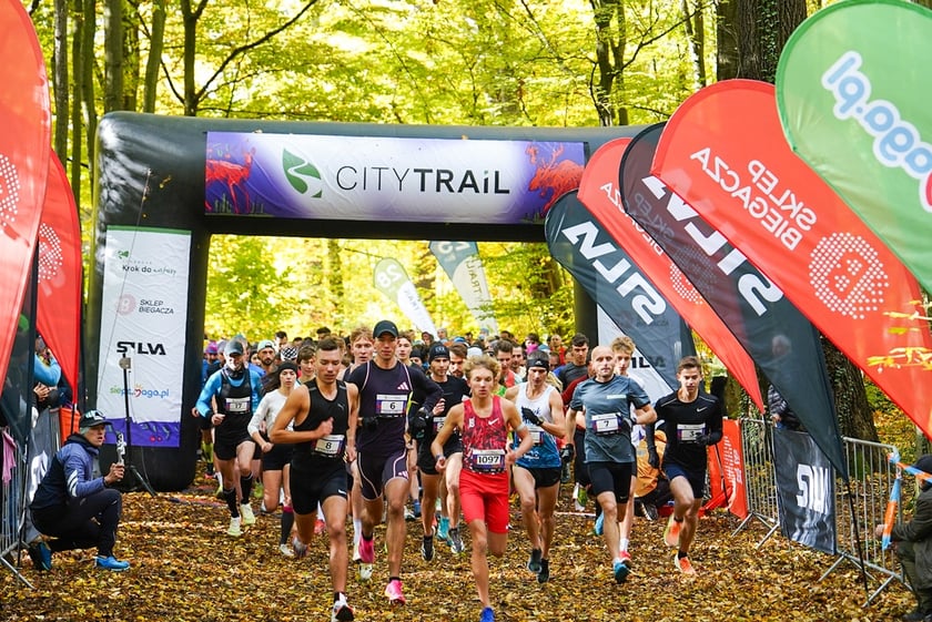 Bieg z cyklu City Trail w Lesie Osobowickim we Wrocławiu