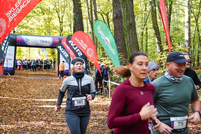 Bieg z cyklu City Trail w Lesie Osobowickim we Wrocławiu