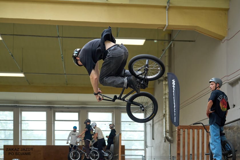 Zawodnicy z Polski i Europy podczas eliminacji BMX Freestyle Contest 2025
